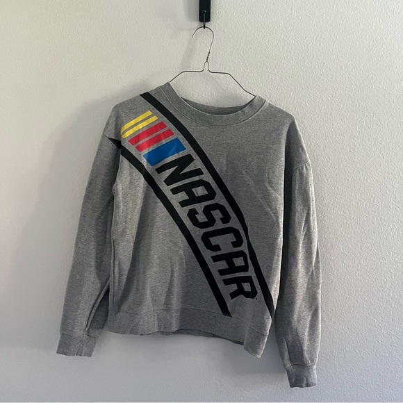 NASCAR • Comfy Gray Sweatshirt with Logo - Picture 1 of 3